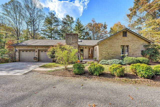 1527 Quail DR, Goodview, VA 24095