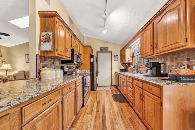 1527 Quail DR, Goodview, VA 24095