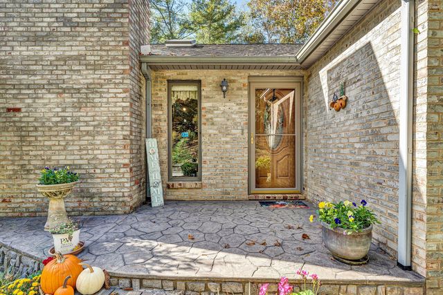 1527 Quail DR, Goodview, VA 24095
