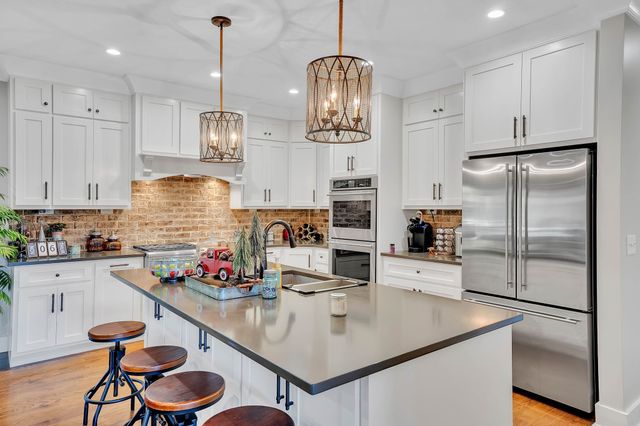 25 Holt Lane, Tullahoma, TN 37388