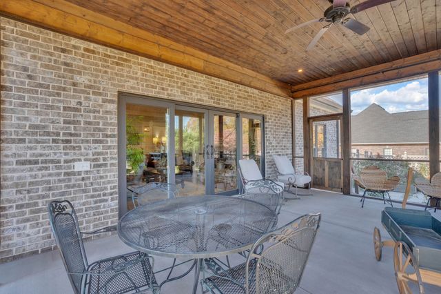 25 Holt Lane, Tullahoma, TN 37388