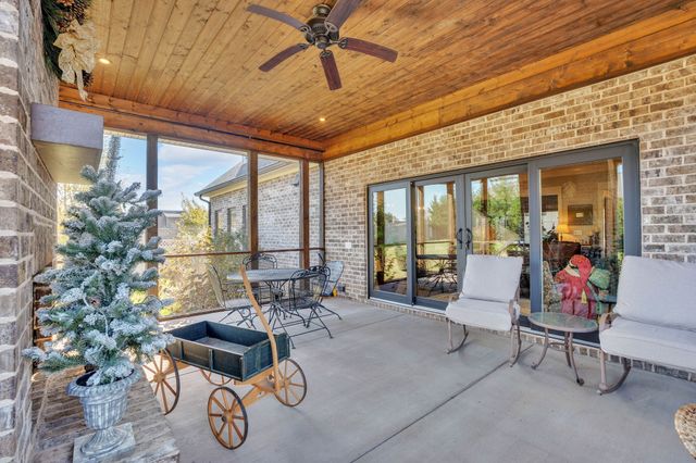 25 Holt Lane, Tullahoma, TN 37388