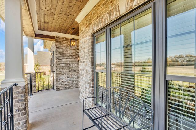 25 Holt Lane, Tullahoma, TN 37388