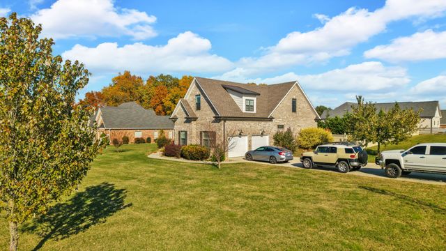 25 Holt Lane, Tullahoma, TN 37388