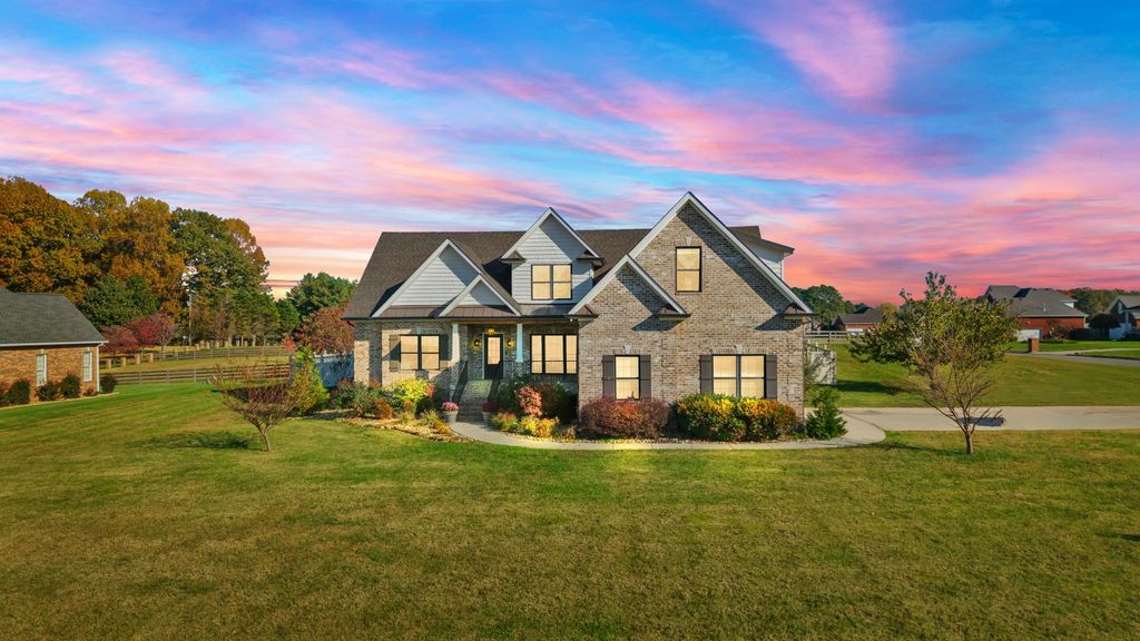 25 Holt Lane, Tullahoma, TN 37388