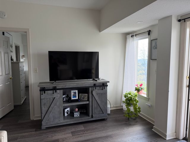 12 Mountain Laurels Dr Apt 504, Nashua, NH 03062