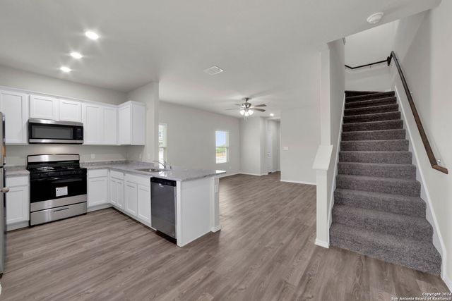 623 RYAN XING, San Antonio, TX 78253