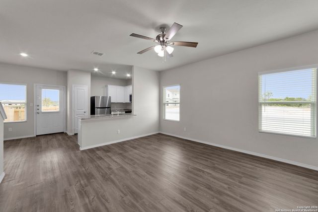 623 RYAN XING, San Antonio, TX 78253
