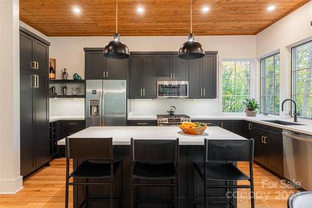 256 Haulback Way, Sylva, NC 28779