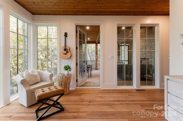 256 Haulback Way, Sylva, NC 28779