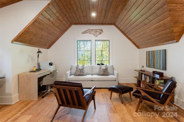256 Haulback Way, Sylva, NC 28779