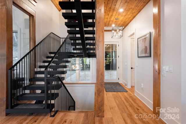 256 Haulback Way, Sylva, NC 28779