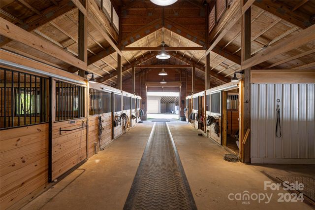 256 Haulback Way, Sylva, NC 28779