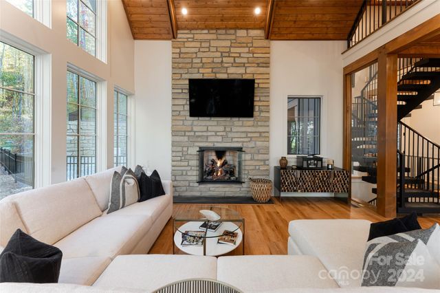 256 Haulback Way, Sylva, NC 28779