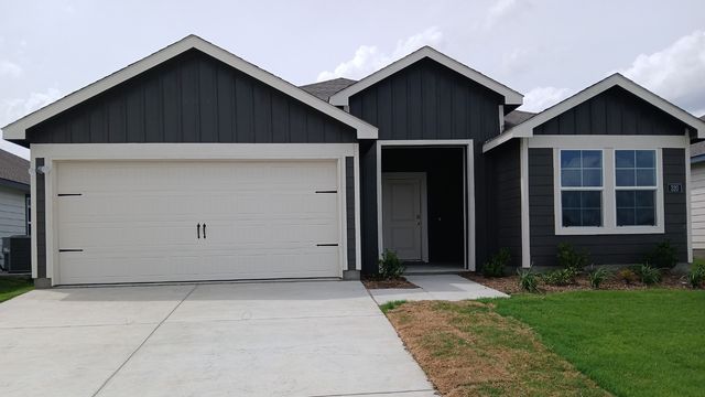 320 Whispering Pine Drive, Royse City, TX 75189