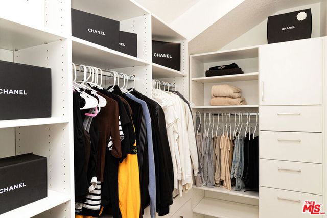 12000 Falcon Crest Way, Porter Ranch, CA 91326