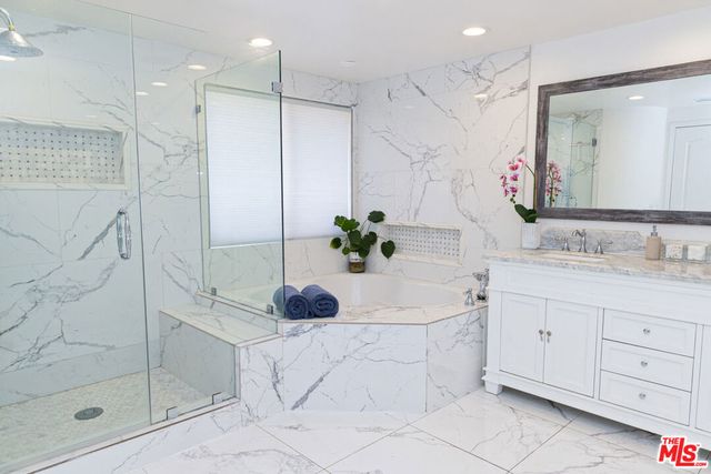 12000 Falcon Crest Way, Porter Ranch, CA 91326