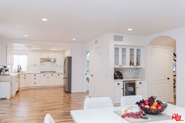 12000 Falcon Crest Way, Porter Ranch, CA 91326