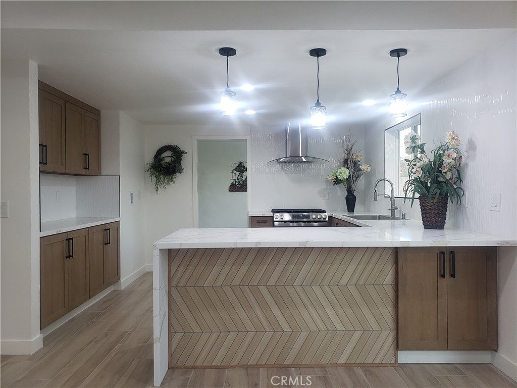 Image 14 of property listing at 2758 W STOCTON, Anaheim, CA 92801