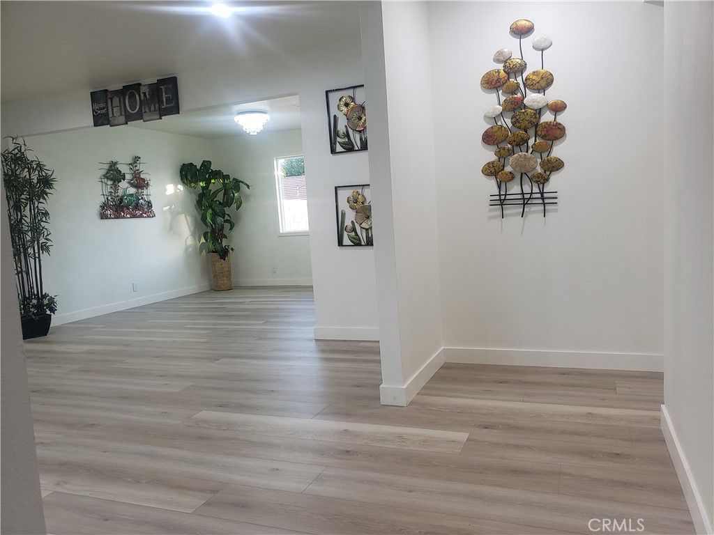 Image 5 of property listing at 2758 W STOCTON, Anaheim, CA 92801