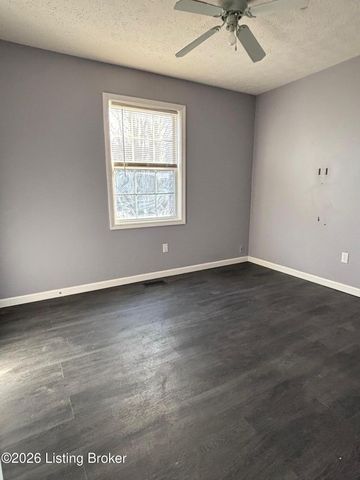 128 Byerly Blvd, Radcliff, KY 40160