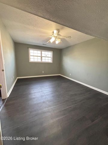 128 Byerly Blvd, Radcliff, KY 40160