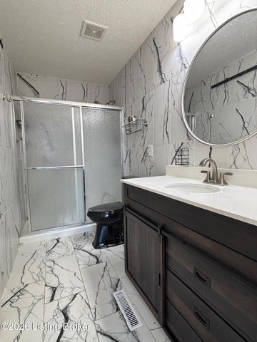 128 Byerly Blvd, Radcliff, KY 40160