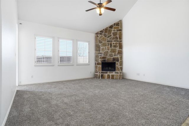 1009 Raleigh Path Road, Denton, TX 76208