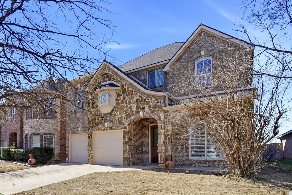 1009 Raleigh Path Road, Denton, TX 76208