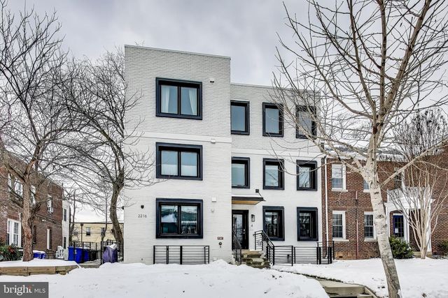 2216 40TH PL NW #2, Washington, DC 20007