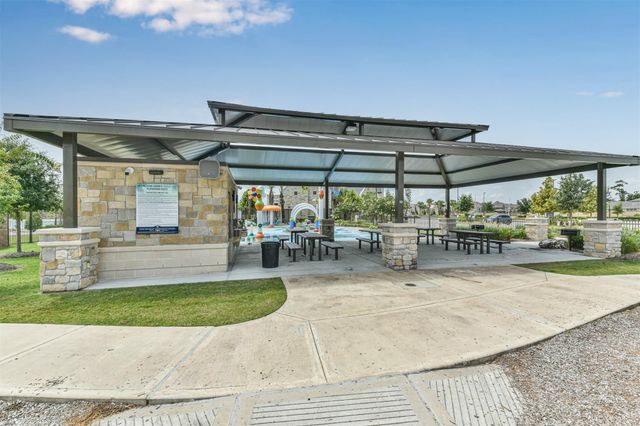 15775 Cairnwell Bend Drive, Humble, TX 77346