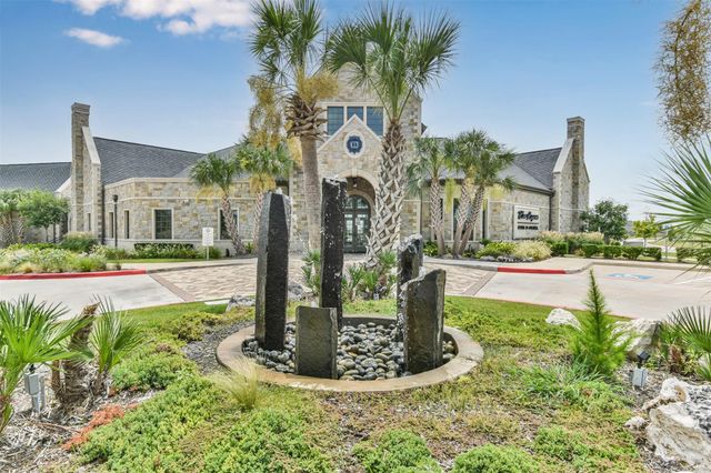 15775 Cairnwell Bend Drive, Humble, TX 77346