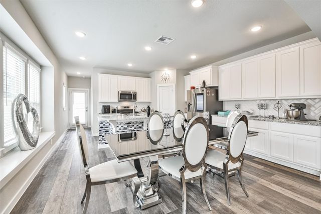 15775 Cairnwell Bend Drive, Humble, TX 77346