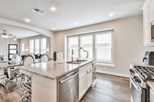 15775 Cairnwell Bend Drive, Humble, TX 77346
