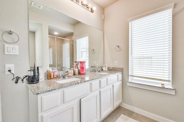 15775 Cairnwell Bend Drive, Humble, TX 77346