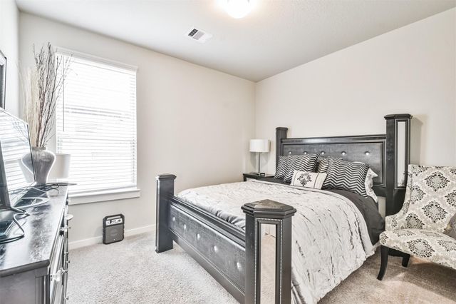 15775 Cairnwell Bend Drive, Humble, TX 77346