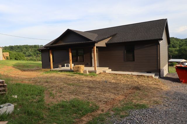23 Wilkerson Hollow Ln, Brush Creek, TN 38547