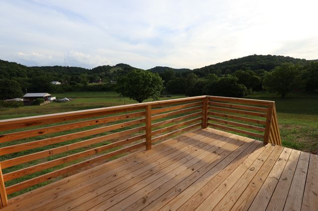 23 Wilkerson Hollow Ln, Brush Creek, TN 38547