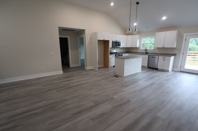 23 Wilkerson Hollow Ln, Brush Creek, TN 38547