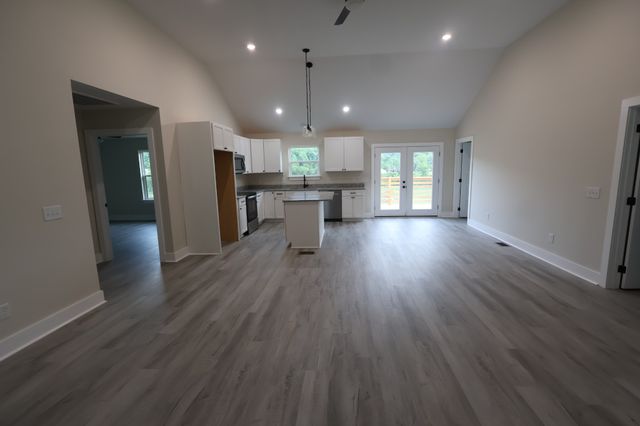 23 Wilkerson Hollow Ln, Brush Creek, TN 38547