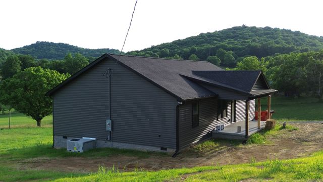 23 Wilkerson Hollow Ln, Brush Creek, TN 38547