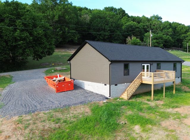 23 Wilkerson Hollow Ln, Brush Creek, TN 38547