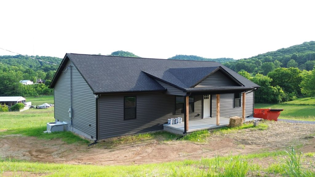 23 Wilkerson Hollow Ln, Brush Creek, TN 38547