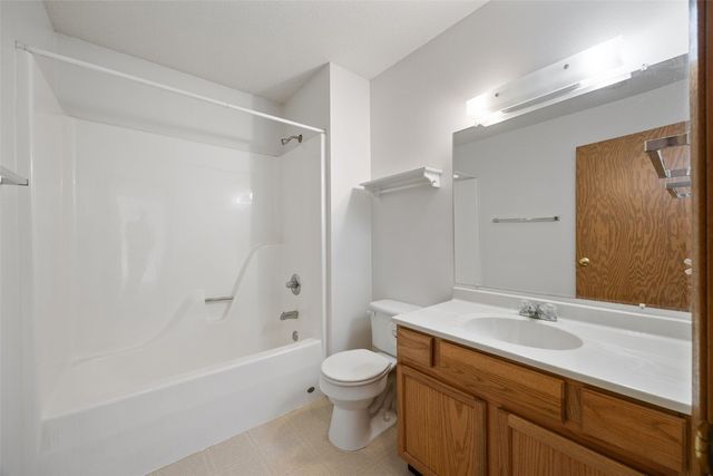 1370 44th Street E, Marion, IA 52302