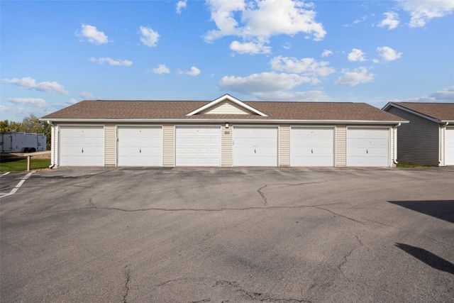 1370 44th Street E, Marion, IA 52302