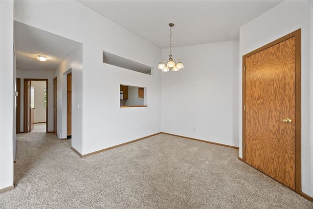 1370 44th Street E, Marion, IA 52302