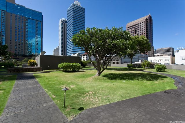 1255 Nuuanu Avenue E1006, Honolulu, HI 96817