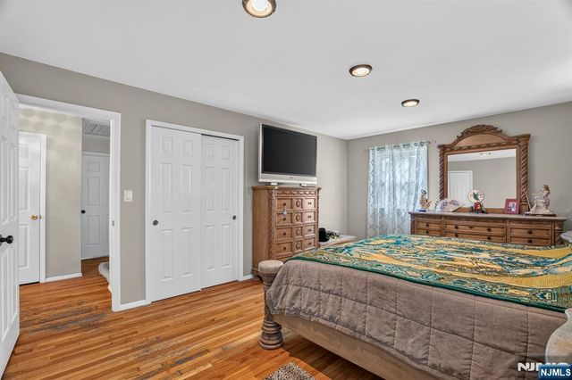 31-07 Garfield Place, Fair Lawn, NJ 07410