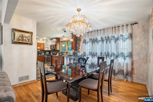31-07 Garfield Place, Fair Lawn, NJ 07410