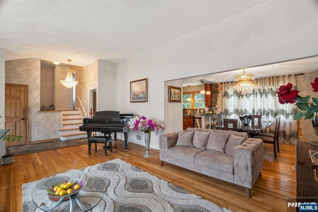 31-07 Garfield Place, Fair Lawn, NJ 07410